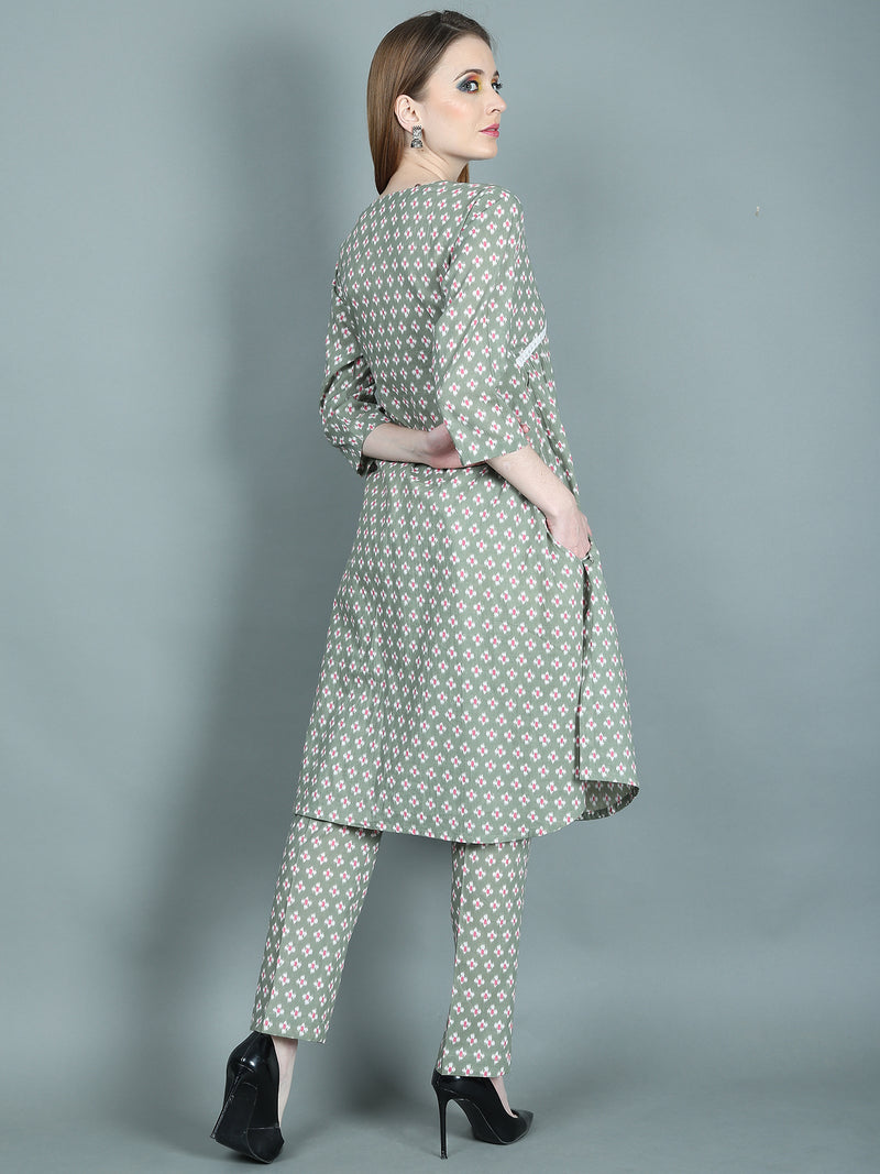 Rihana Green Long Sleeves Cotton Suit with Lace